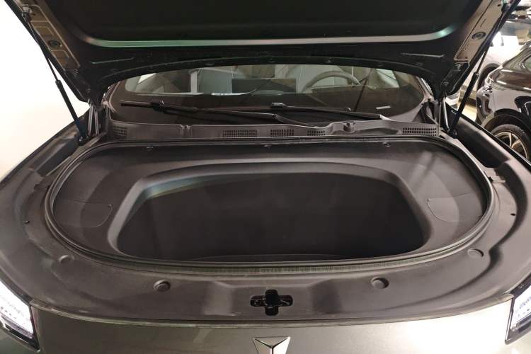 Used Deepal S07 2025 Deepal 520Max AD PRO Pure Electric Model with Advanced Driving Assist Engine Bay