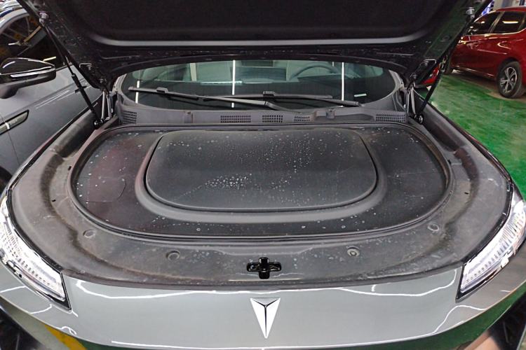 Used Deepal S07 2025 215Max Deep Blue Intelligent Driving AD PRO Range-Extended Version Engine Bay
