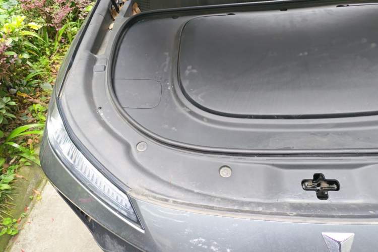 Used Deepal S07 2025 215Max Huawei Qiankun Intelligent Driving ADS SE Range-Extended Version Engine Bay Right