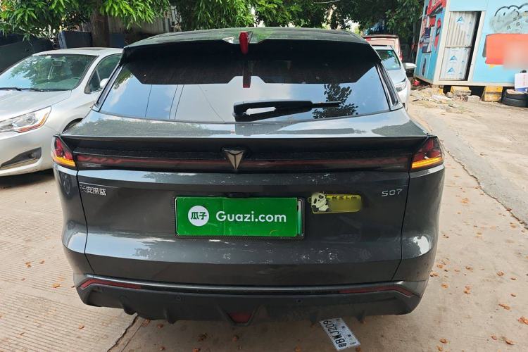 Used Deepal S07 2025 285Max Huawei Qiankun Intelligent Driving ADS SE Range-Extended Version Exterior 4