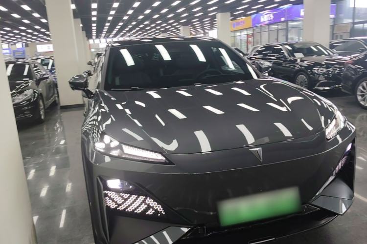 Used Deepal S07 2025 285Max Huawei Qiankun Intelligent Driving ADS SE Range-Extended Version Front Right 45 Deg