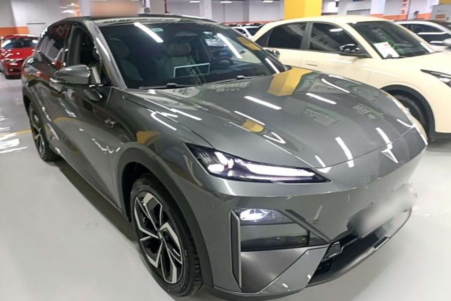 Used Deepal S07 2025 215Max Huawei Qiankun Intelligent Driving ADS SE Range-Extended Version Front Right 45 Deg