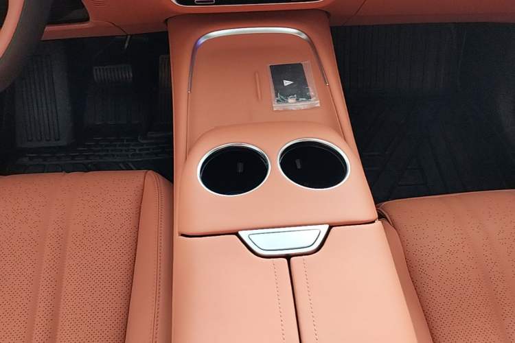 Used Deepal S07 2025 285Max Huawei Qiankun Intelligent Driving ADS SE Range-Extended Version Gear Lever