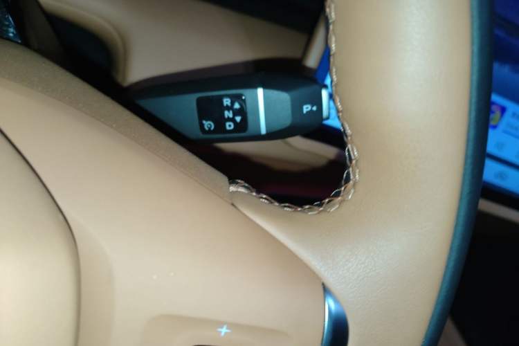 Used Deepal S07 2025 285Max Huawei Qiankun Intelligent Driving ADS SE Range-Extended Version Gear Lever