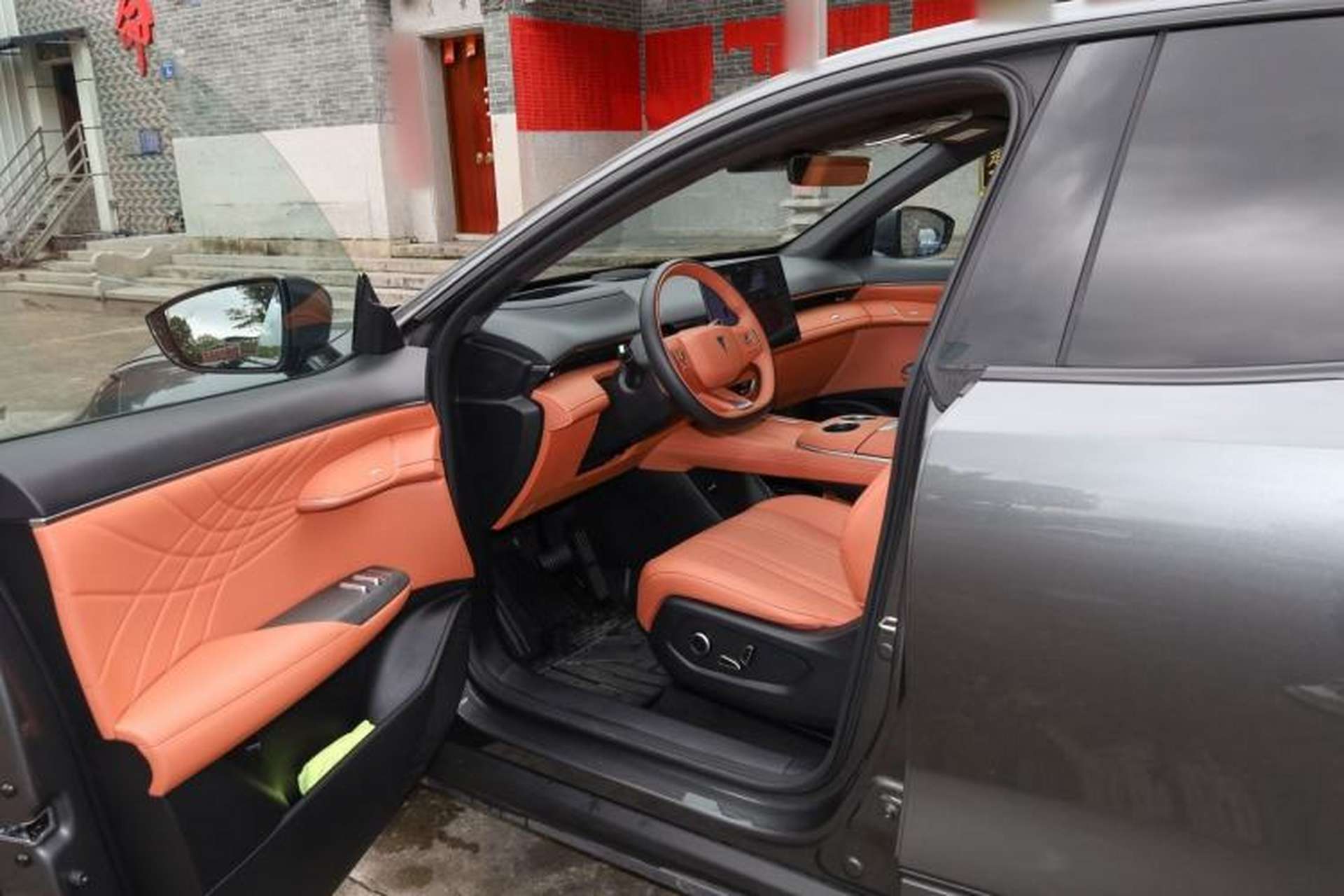 Used Deepal S07 2025 285Max Huawei Qiankun Intelligent Driving ADS SE Range-Extended Version Interior 1