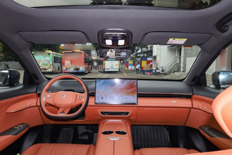 Used Deepal S07 2025 285Max Huawei Qiankun Intelligent Driving ADS SE Range-Extended Version Interior 2