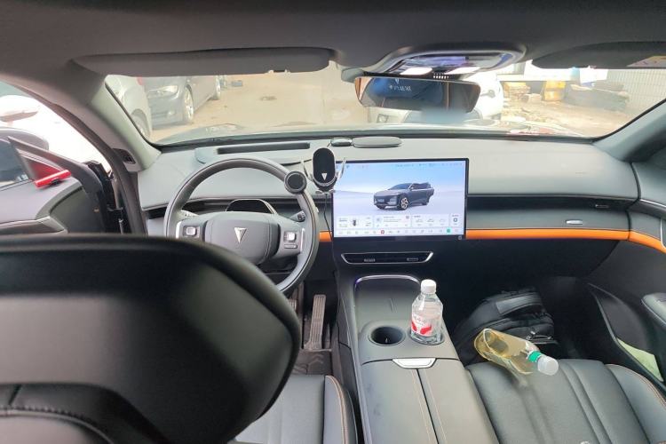 Used Deepal S07 2025 285Max Huawei Qiankun Intelligent Driving ADS SE Range-Extended Version Interior 2