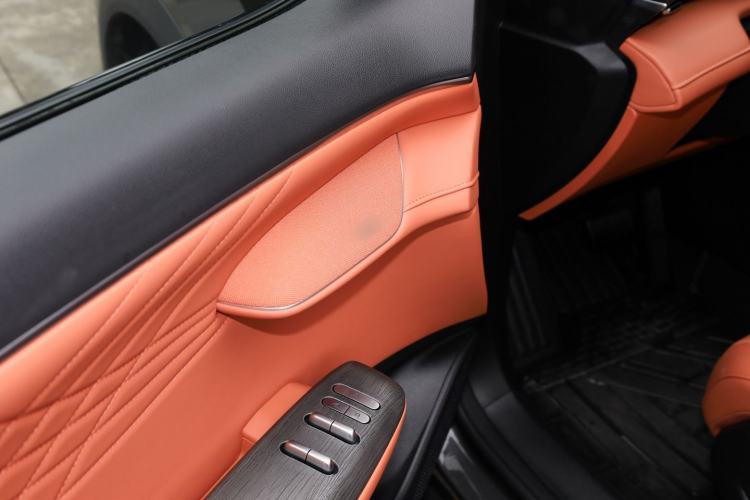 Used Deepal S07 2025 285Max Huawei Qiankun Intelligent Driving ADS SE Range-Extended Version Interior 5