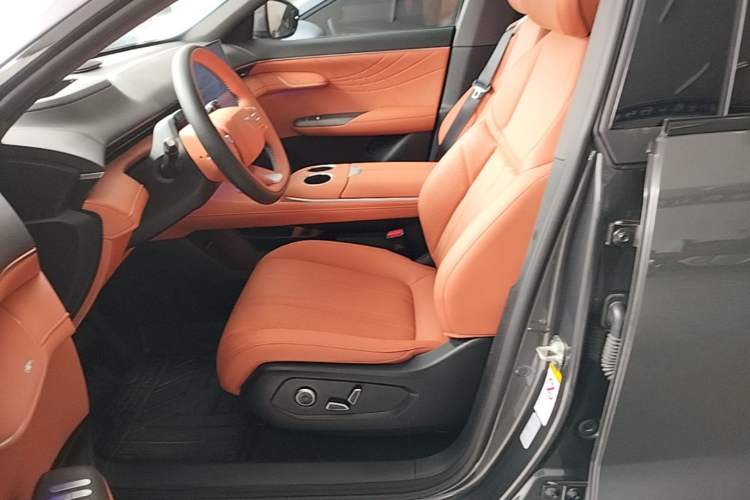 Used Deepal S07 2025 285Max Huawei Qiankun Intelligent Driving ADS SE Range-Extended Version Left Front Seat