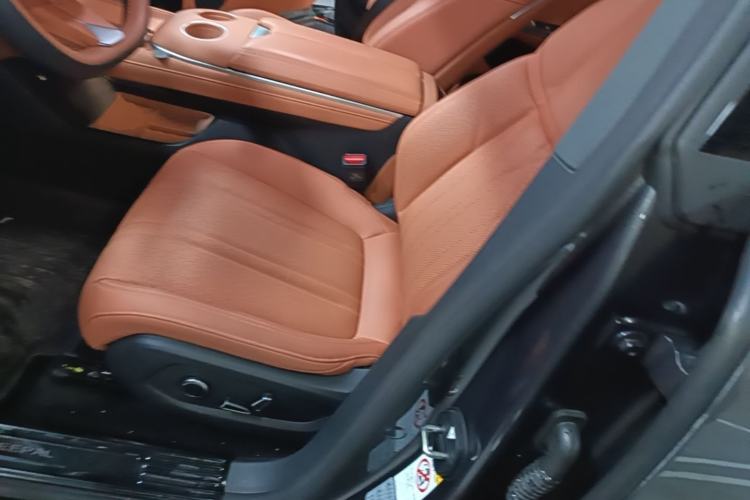 Used Deepal S07 2025 215Max Deep Blue Intelligent Driving AD PRO Range-Extended Version Left Front Seat