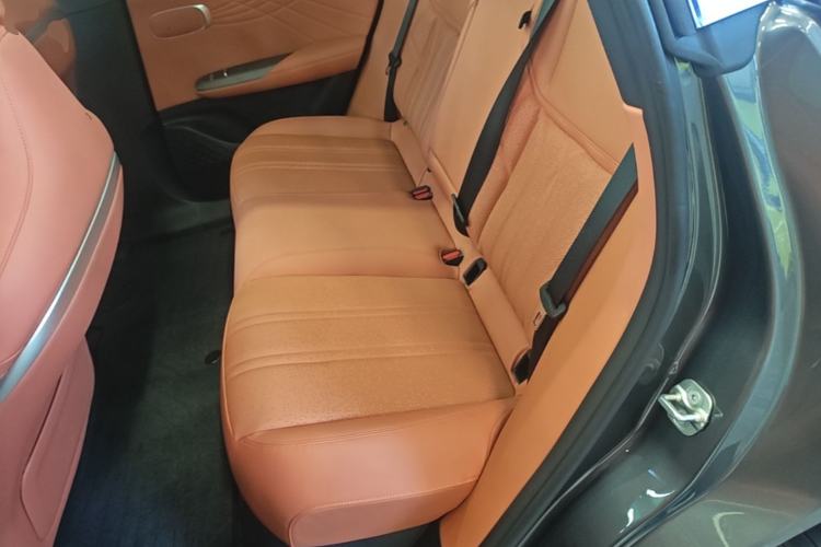 Used Deepal S07 2025 285Max Huawei Qiankun Intelligent Driving ADS SE Range-Extended Version Left Rear Seat