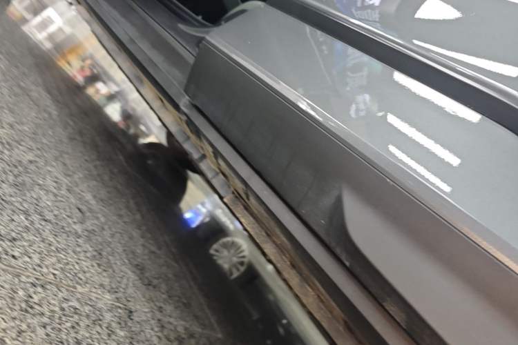 Used Deepal S07 2025 285Max Huawei Qiankun Intelligent Driving ADS SE Range-Extended Version Left Side Sill