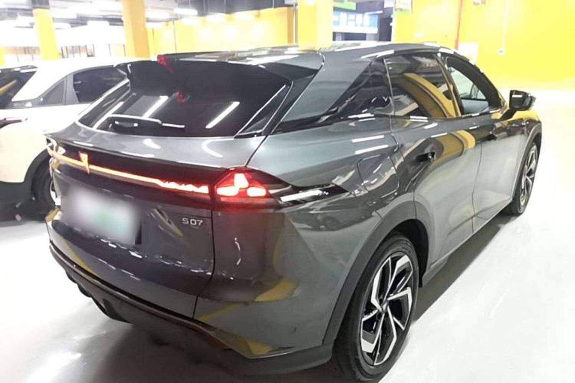 Used Deepal S07 2025 215Max Huawei Qiankun Intelligent Driving ADS SE Range-Extended Version Rear Right 45 Deg