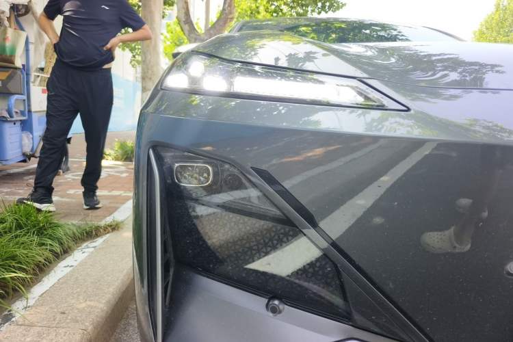 Used Deepal S07 2025 215Max Deep Blue Intelligent Driving AD PRO Range-Extended Version Right Front Headlight
