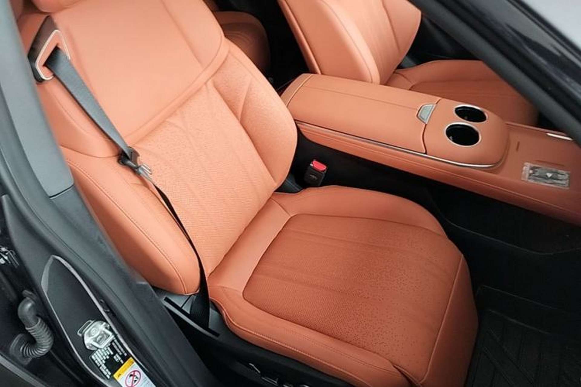 Used Deepal S07 2025 285Max Huawei Qiankun Intelligent Driving ADS SE Range-Extended Version Right Front Seat