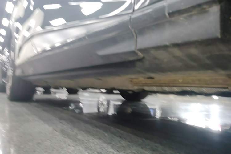 Used Deepal S07 2025 285Max Huawei Qiankun Intelligent Driving ADS SE Range-Extended Version Right Side Sill