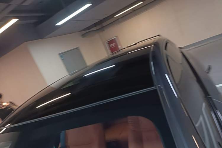 Used Deepal S07 2025 215Max Deep Blue Intelligent Driving AD PRO Range-Extended Version Roof