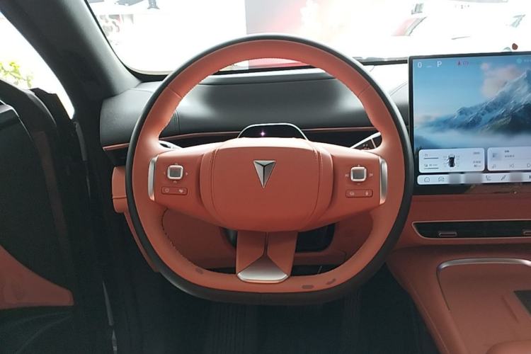 Used Deepal S07 2025 285Max Huawei Qiankun Intelligent Driving ADS SE Range-Extended Version Steering Wheel