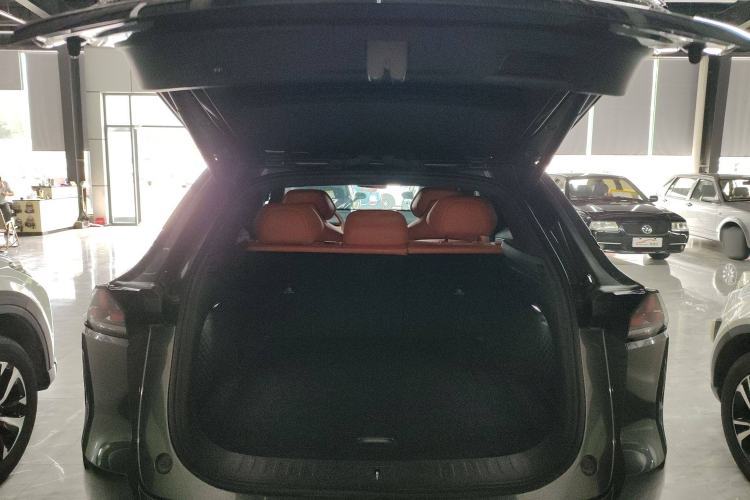 Used Deepal S07 2025 520Max Huawei Qiankun Intelligent Driving ADS SE Pure-Electric Version Trunk