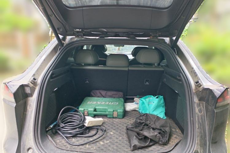Used Deepal S07 2025 215Max Huawei Qiankun Intelligent Driving ADS SE Range-Extended Version Trunk