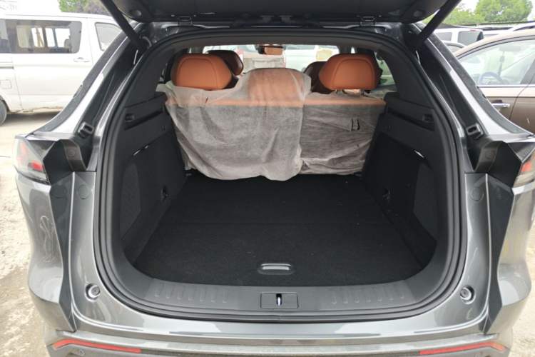 Used Deepal S07 2025 Deepal Intelligent Driving AD PRO Range-Extended Version Trunk