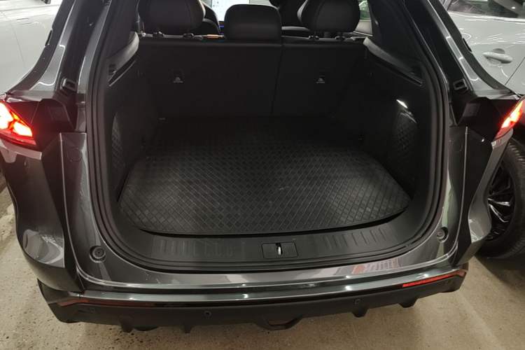 Used Deepal S07 2025 215Max Deep Blue Intelligent Driving AD PRO Range-Extended Version Trunk