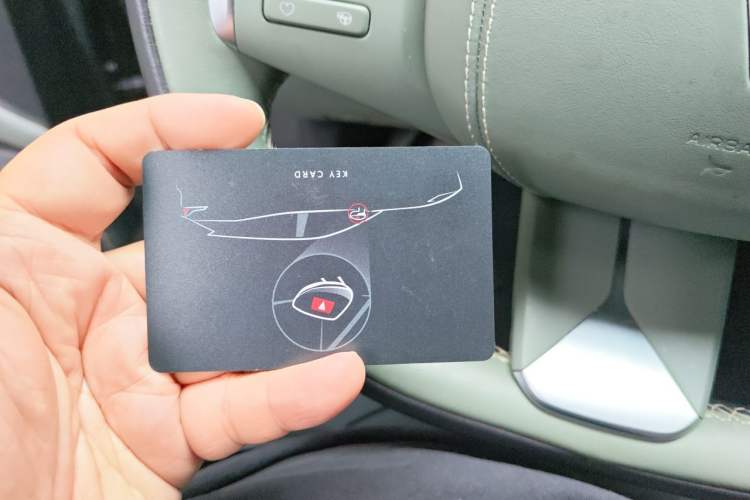 Used Deepal S07 2025 215Max Huawei Qiankun Intelligent Driving ADS SE Range-Extended Version Vehicle Key