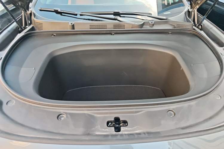 Used Deepal S07 2025 Deepal 520Max AD PRO Pure Electric Model with Advanced Driving Assist Engine Bay