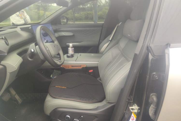 Used Deepal S07 2025 215Max Huawei Qiankun Intelligent Driving ADS SE Range-Extended Version Left Front Seat