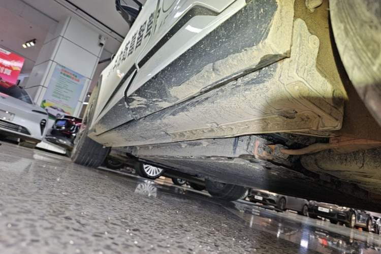 Used Deepal S07 2025 215Max Huawei Qiankun Intelligent Driving ADS SE Range-Extended Version Left Side Sill