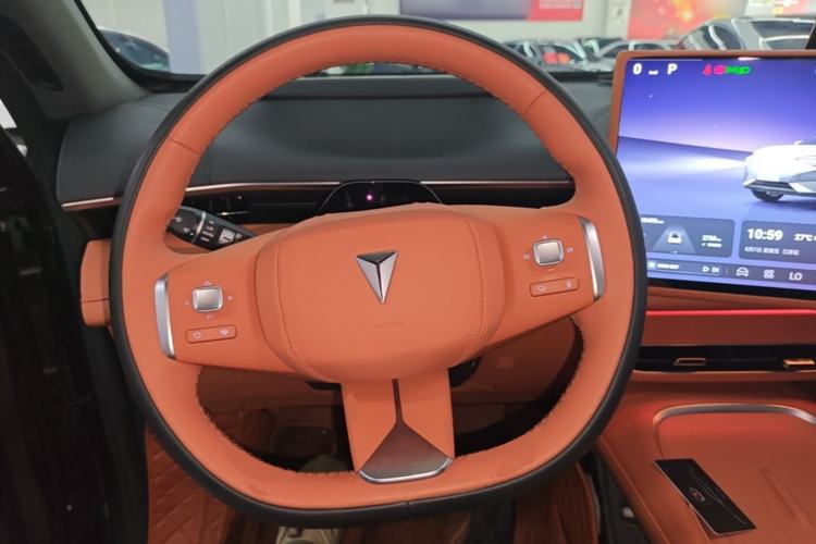 Used Deepal S07 2025 285Max Huawei Qiankun Intelligent Driving ADS SE Range-Extended Version Steering Wheel