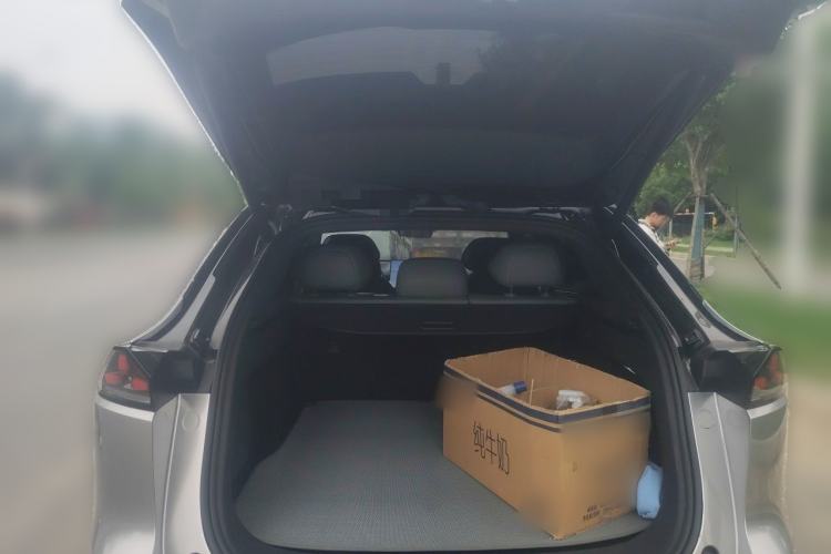 Used Deepal S07 2025 215Max Huawei Qiankun Intelligent Driving ADS SE Range-Extended Version Trunk