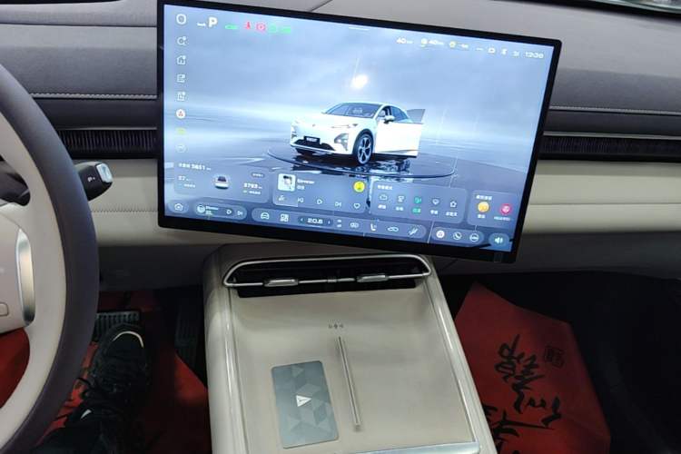 Used Deepal S07 2025 285Max Huawei Qiankun Intelligent Driving ADS SE Range-Extended Version Audio And AC Panel