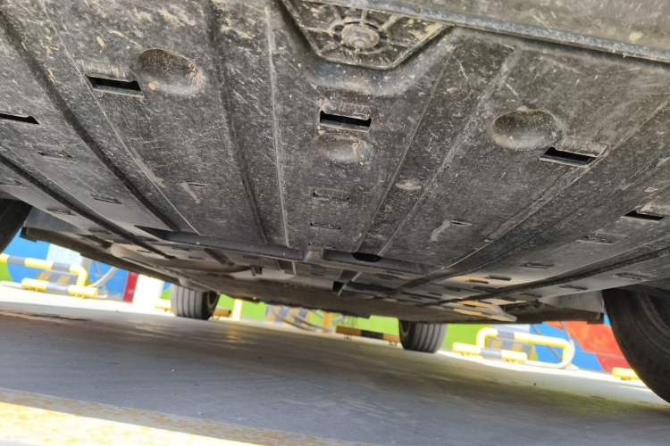 Used Deepal S07 2025 215Max Deep Blue Intelligent Driving AD PRO Range-Extended Version Chassis Front
