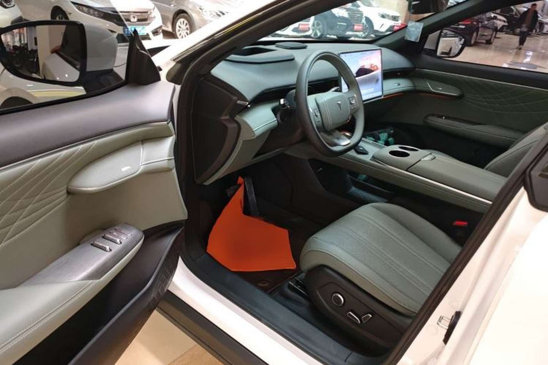 Used Deepal S07 2025 520Max Huawei Qiankun Intelligent Driving ADS SE Pure-Electric Version Driver Seat