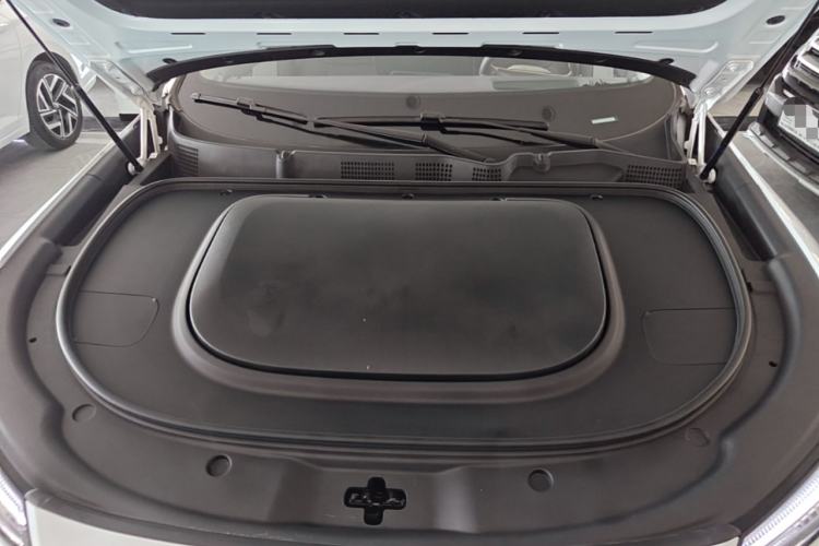 Used Deepal S07 2025 Deepal Intelligent Driving AD PRO Range-Extended Version Engine Bay
