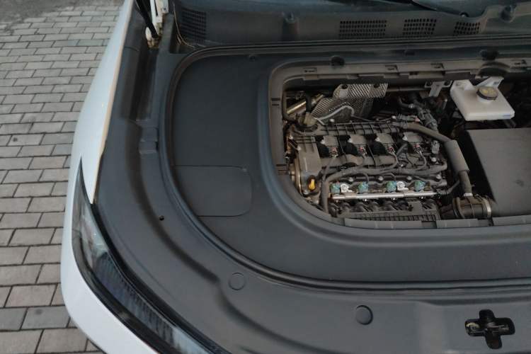 Used Deepal S07 2025 Deepal Intelligent Driving AD PRO Range-Extended Version Engine Bay Right