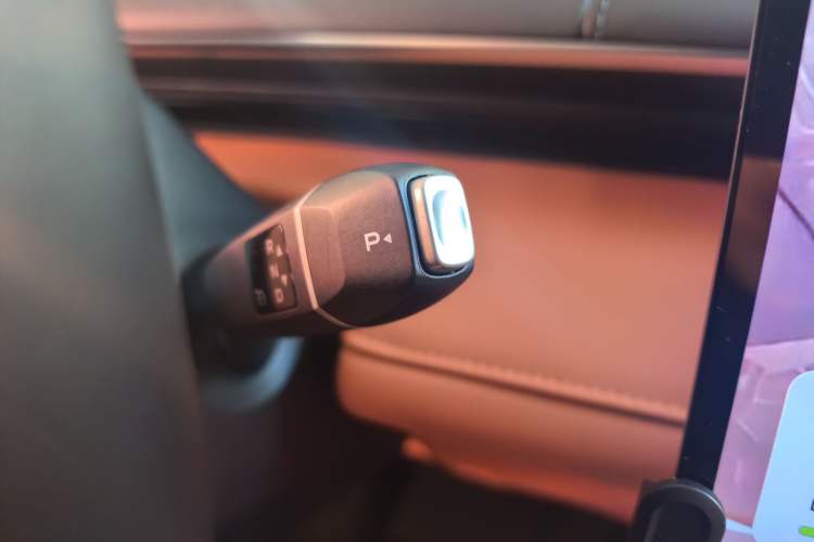 Used Deepal S07 2025 215Max Deep Blue Intelligent Driving AD PRO Range-Extended Version Gear Lever