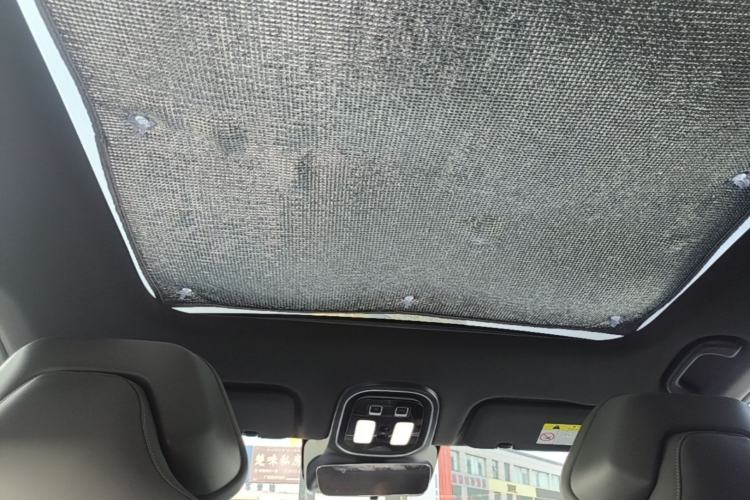 Used Deepal S07 2025 285Max Huawei Qiankun Intelligent Driving ADS SE Range-Extended Version Headliner