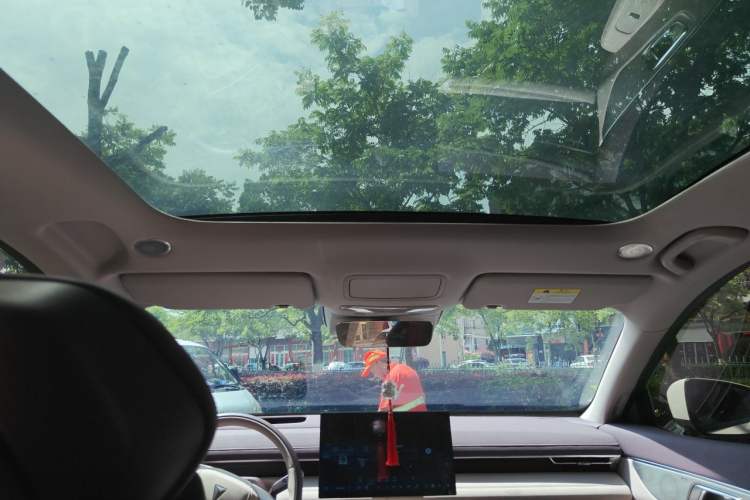 Used Deepal S07 2025 215Max Huawei Qiankun Intelligent Driving ADS SE Range-Extended Version Headliner