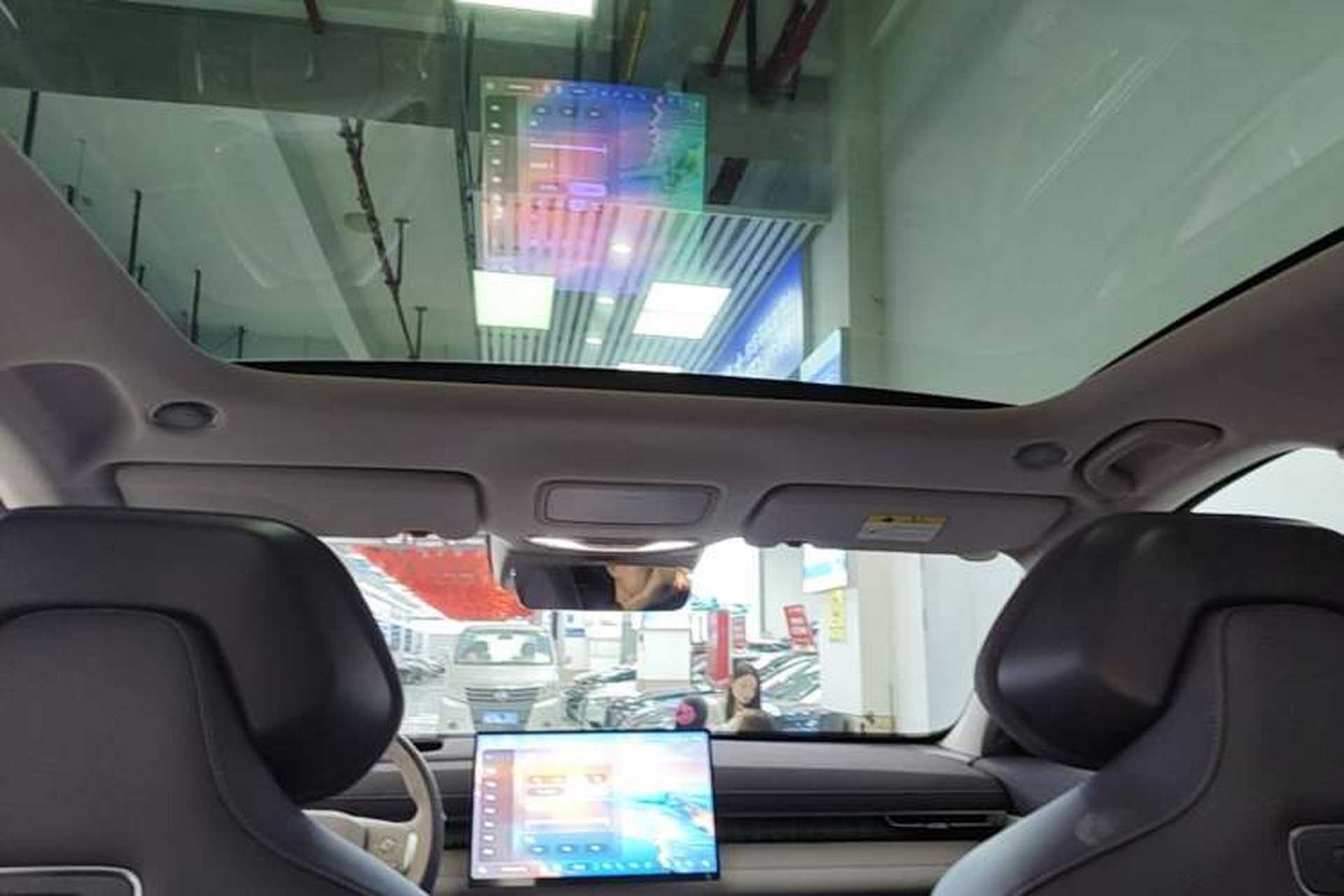 Used Deepal S07 2025 285Max Huawei Qiankun Intelligent Driving ADS SE Range-Extended Version Headliner