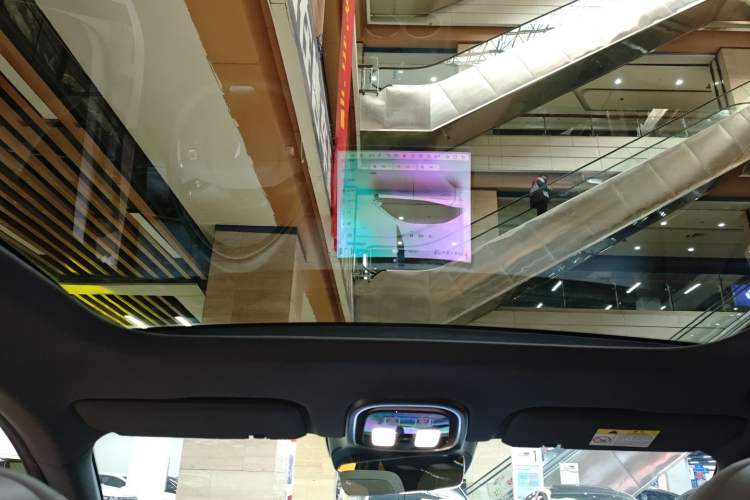Used Deepal S07 2025 520Max Huawei Qiankun Intelligent Driving ADS SE Pure-Electric Version Headliner
