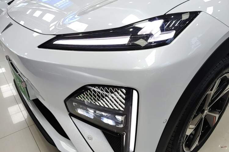 Used Deepal S07 2025 285Max Huawei Qiankun Intelligent Driving ADS SE Range-Extended Version Left Front Headlight