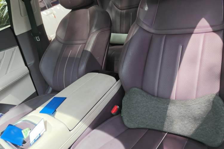 Used Deepal S07 2025 215Max Huawei Qiankun Intelligent Driving ADS SE Range-Extended Version Left Front Seat