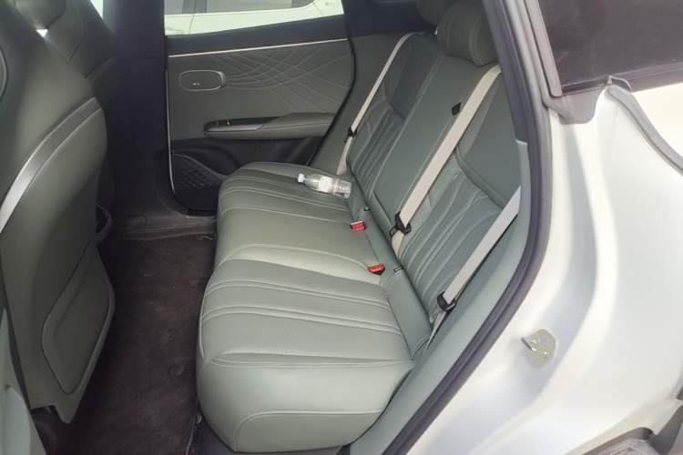 Used Deepal S07 2025 285Max Huawei Qiankun Intelligent Driving ADS SE Range-Extended Version Left Rear Seat