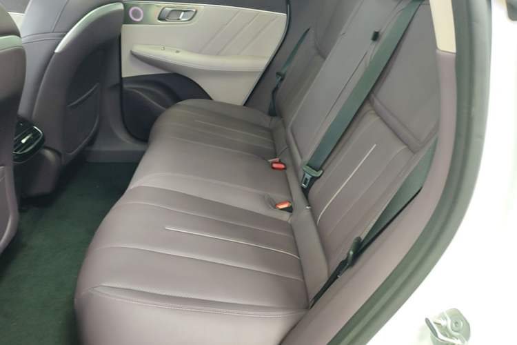Used Deepal S07 2025 285Max Huawei Qiankun Intelligent Driving ADS SE Range-Extended Version Left Rear Seat
