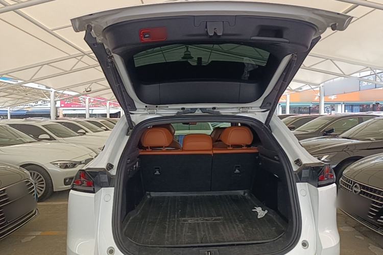 Used Deepal S07 2025 Deepal Intelligent Driving AD PRO Range-Extended Version Trunk