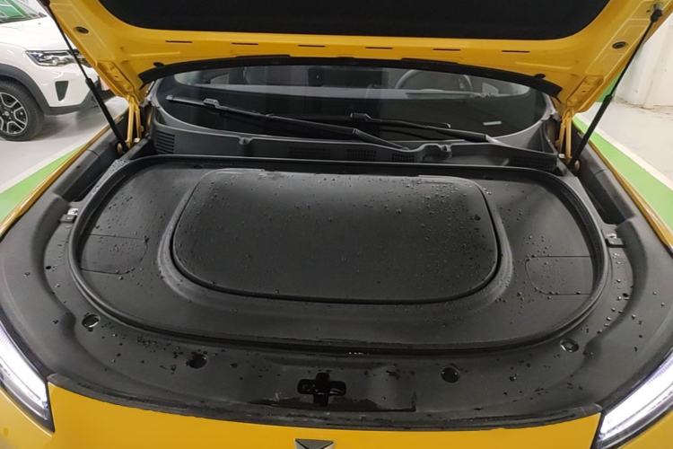Used Deepal S07 2025 285Max Huawei Qiankun Intelligent Driving ADS SE Range-Extended Version Engine Bay