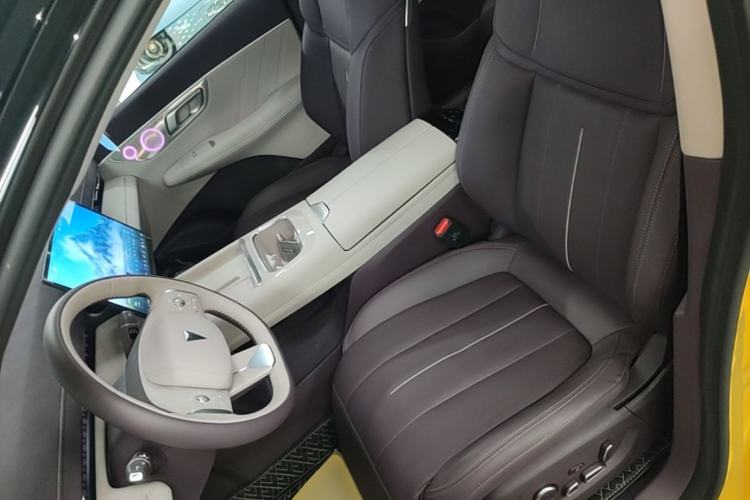 Used Deepal S07 2025 285Max Huawei Qiankun Intelligent Driving ADS SE Range-Extended Version Left Front Seat