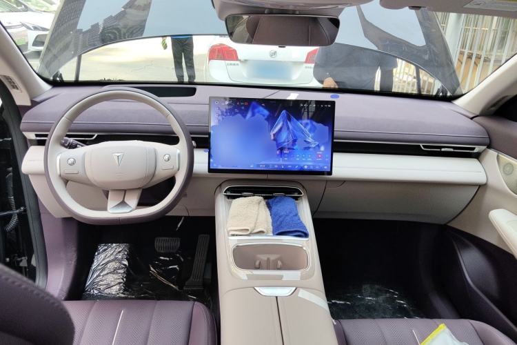 Used Deepal S07 2026 Model 550Max Huawei Qiankun ADS SE Edition Center Console